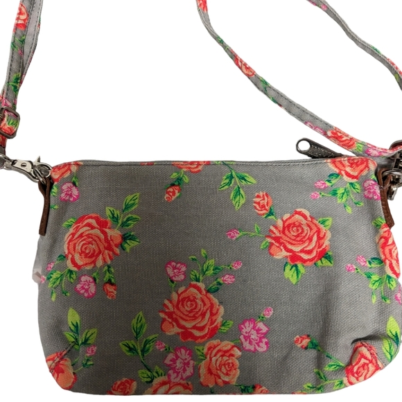 PINK Victoria Secret floral crossbody bag with adjustable straps/detachable NWOT - Picture 10 of 16